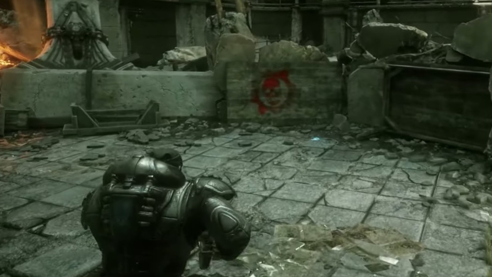 Gears of War: Reloaded screenshot featuring a red Gears of War icon with a COG Tag below it.