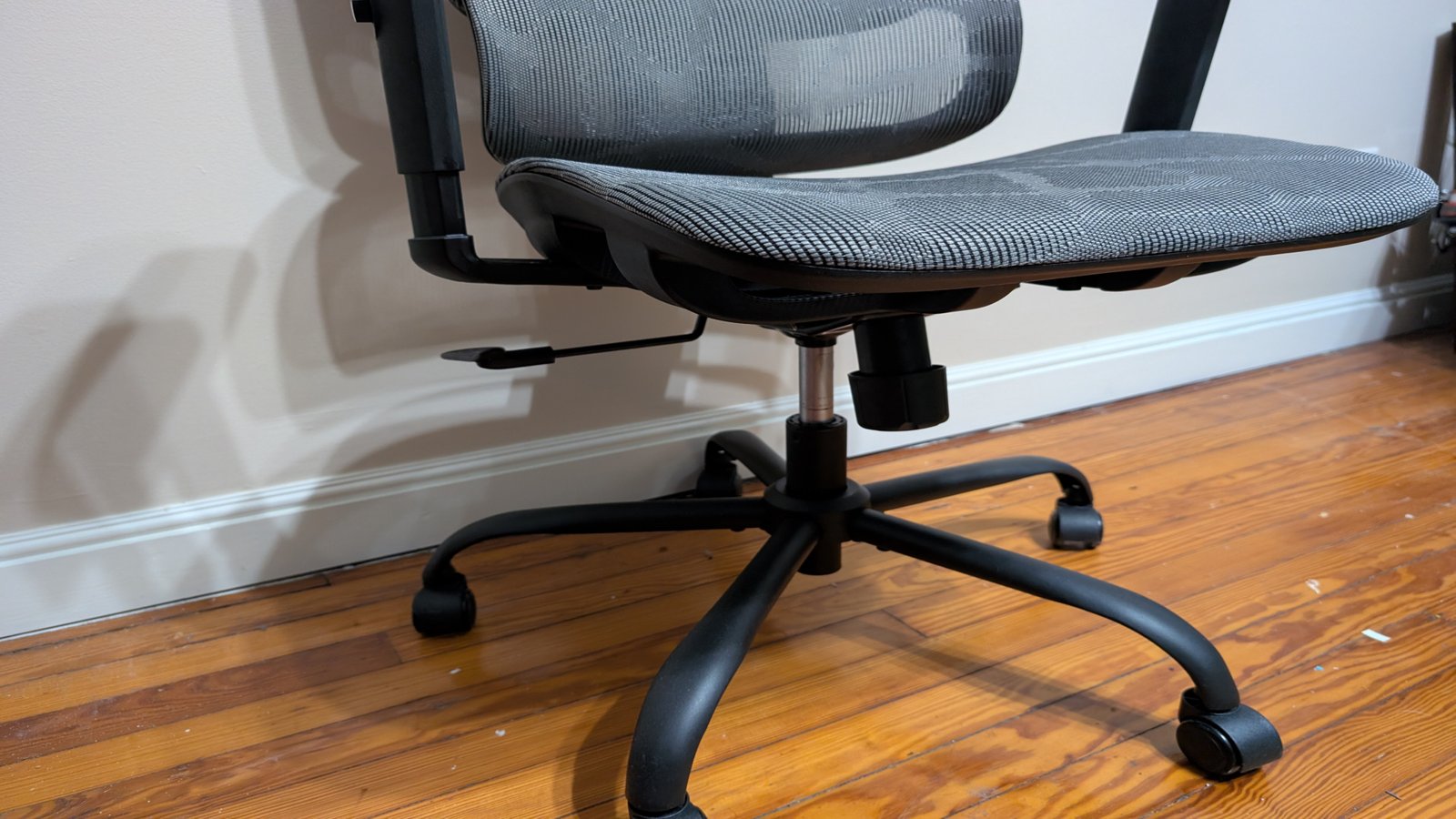 ErgoPlus Office Chair Underside