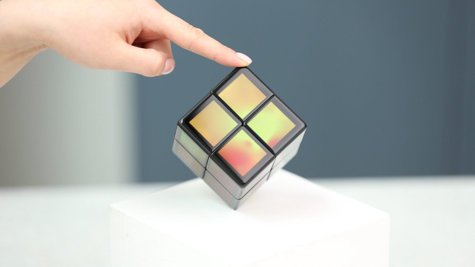 Rubik's WOWCube
